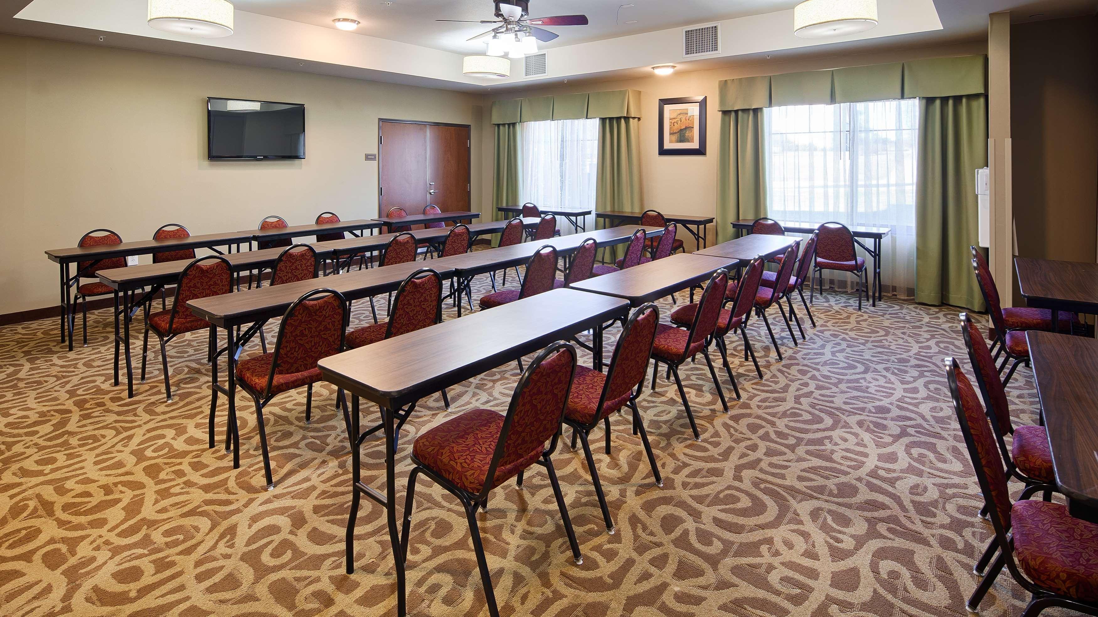 Best Western Plus Desoto Inn & Suites Mansfield Ngoại thất bức ảnh
