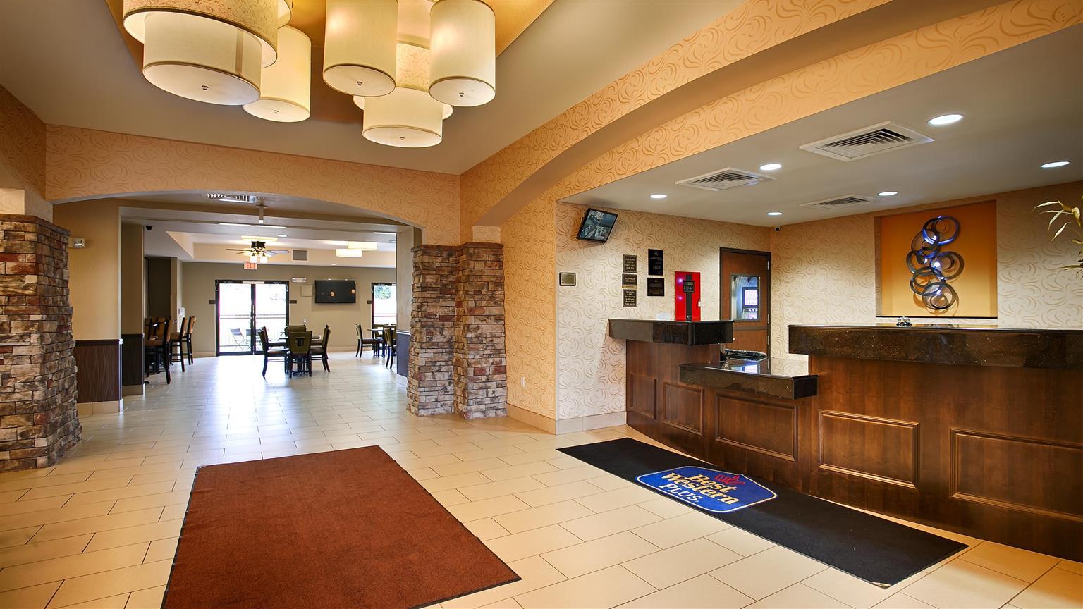 Best Western Plus Desoto Inn & Suites Mansfield Ngoại thất bức ảnh